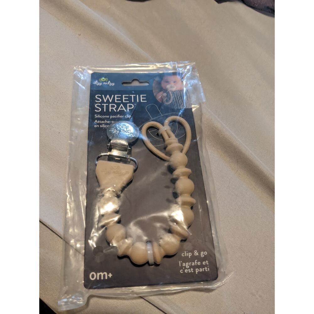 Itzy Ritzy Sweetie Beaded Strap Pacifier Clip - Toast